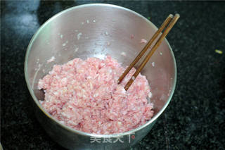 菜汁马蹄猪肉蒸饺的做法步骤:4