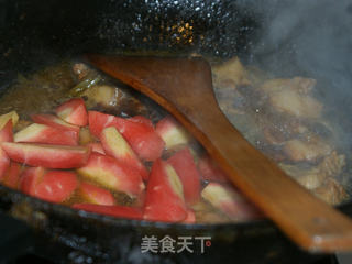 胡萝卜烧肉的做法步骤:6