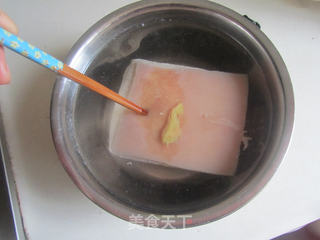 梅菜扣肉的做法步骤:3
