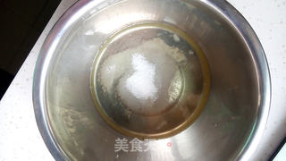 梦幻纸杯蛋糕的做法步骤:2