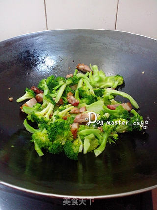 【西兰花炒烧肉】的做法步骤:6