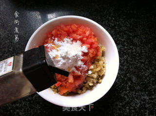 牛肉榨菜番茄汤包的做法步骤:11