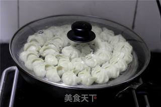 菜汁马蹄猪肉蒸饺的做法步骤:8