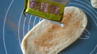 麻辣鲜花卷面包的做法步骤:5