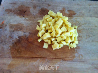 香菇胡萝卜焖米饭的做法步骤:2