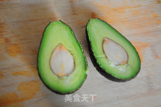 牛油果柳沙拉的做法步骤:2
