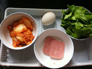芹香泡菜饼的做法步骤:2