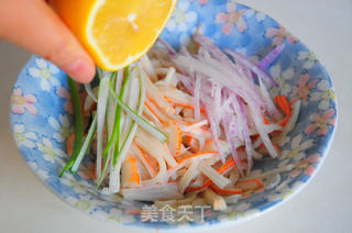 牛油果柳沙拉的做法步骤:8