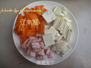 白菜炖豆腐的做法步骤:3