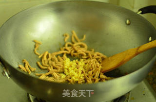 青椒肉丝的做法步骤:10