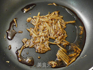 麻油肉丝炒年糕 我♥年糕7的做法步骤:4