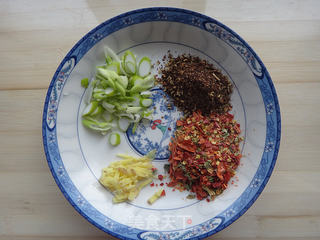 麻辣牛肉花生芝麻酱的做法步骤:3