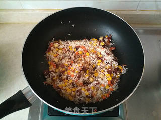 合家团圆之腊味荷叶饭的做法步骤:10