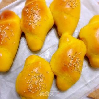 南瓜芝麻面包——天然的色彩揉进面团里的做法步骤:9