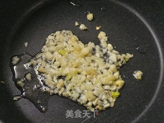 小鱼丝瓜汤年糕 我♥年糕10的做法步骤:3
