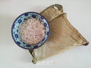 合家团圆之腊味荷叶饭的做法步骤:2