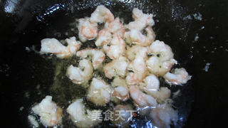 番茄炒虾球的做法步骤:5
