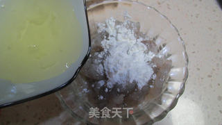 番茄炒虾球的做法步骤:2