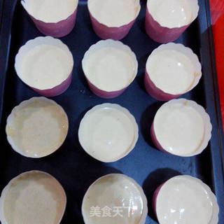 戚风纸杯蛋糕——新手也能成功的方法的做法步骤:13