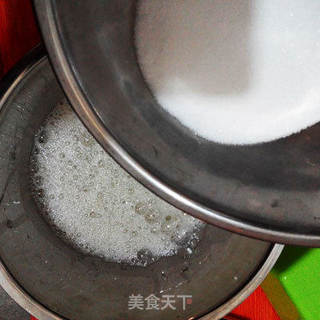 戚风纸杯蛋糕——新手也能成功的方法的做法步骤:8