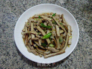 里脊肉炒香干的做法步骤：10