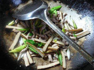 里脊肉炒香干的做法步骤：5