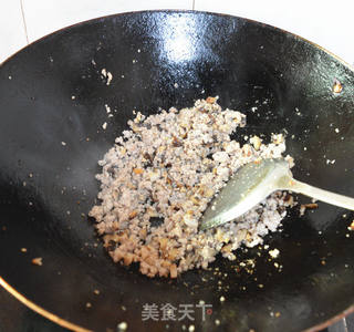 西兰花肉燥饭的做法步骤:7