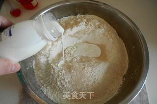 奶香花卷的做法步骤:2