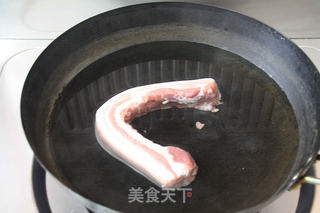 【无油健康版笋干红烧肉】：爆竹迎春新年到的做法步骤：3