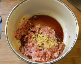五福临门——鲜肉榨菜酥饼的做法步骤:9
