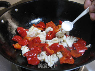 爆炒墨鱼花的做法步骤:11