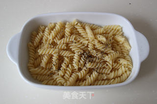焗烤螺旋面的做法步骤:7