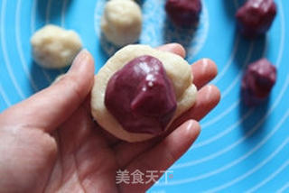 紫薯蛋黄酥的做法步骤:7