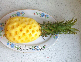 菠萝牛肉的做法步骤：1