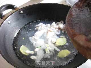 爆炒墨鱼花的做法步骤:5
