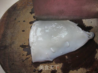 爆炒墨鱼花的做法步骤:2