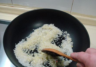 泰式菠萝海鲜炒饭的做法步骤:4