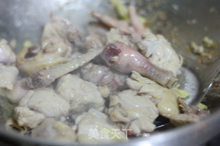 土豆烧鸡块的做法步骤:4