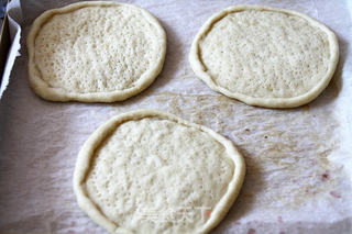 【迷你薄底彩虹pizza】:年夜饭上的美丽彩虹的做法步骤:10