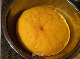 南瓜双色馒头的做法步骤:2