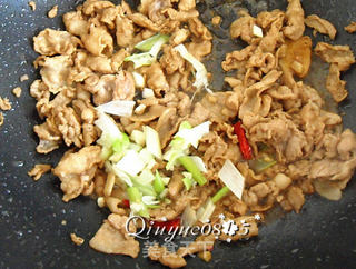 肉炒菜花的做法步骤:6