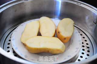 土豆牛油果沙拉的做法步骤:5