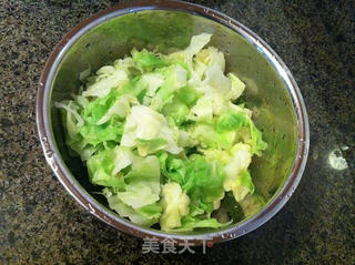 炝炒圆白菜的做法步骤:5