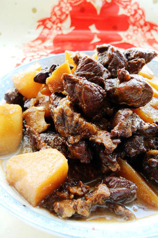 野猪肉烧土豆的做法步骤:11