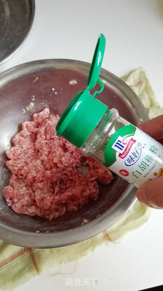 三羊饺子的做法步骤:8