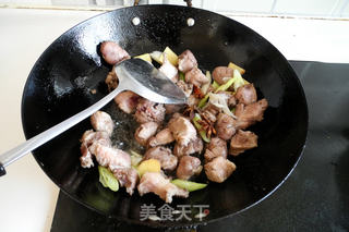野猪肉烧土豆的做法步骤:5