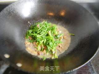 菠菜炒鸡肝的做法步骤:8