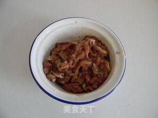 青椒肉丝的做法步骤：1