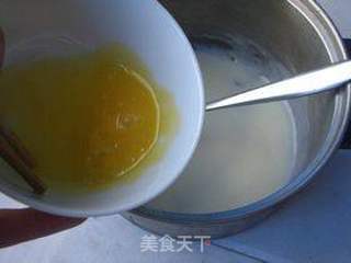 草莓冰激凌的做法步骤:3