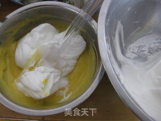 中空戚风蛋糕的做法步骤:10